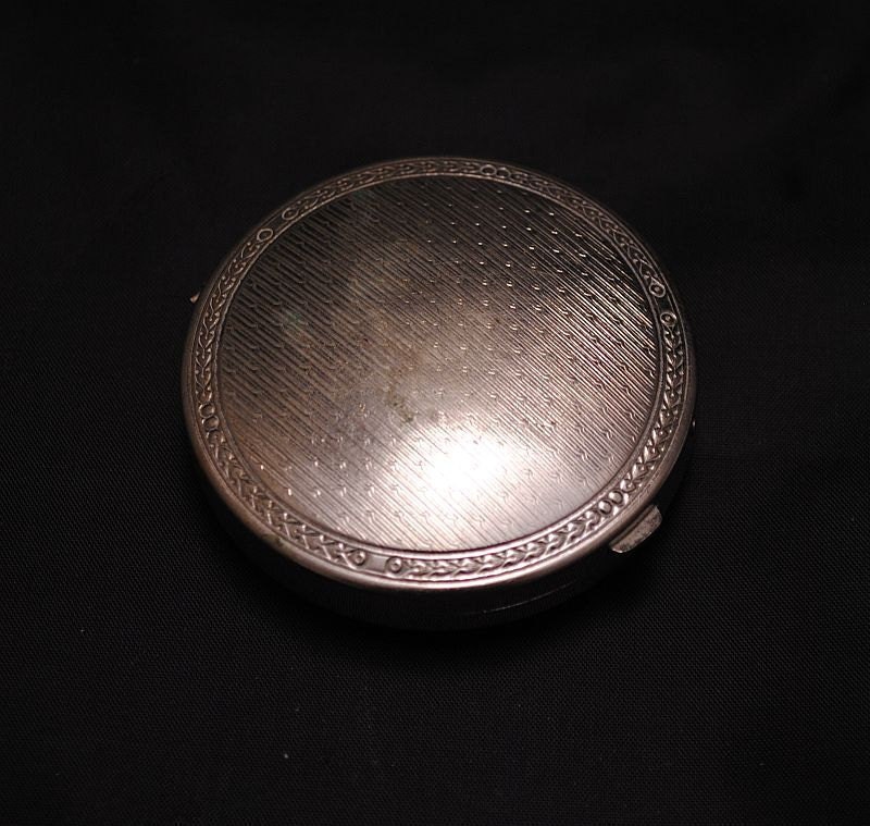 1930s Richard Hudnut Deauville Art Deco Compact
