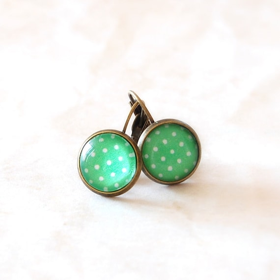 Green Polka Dot Earrings. Antique Brass, Round Glass Dome.