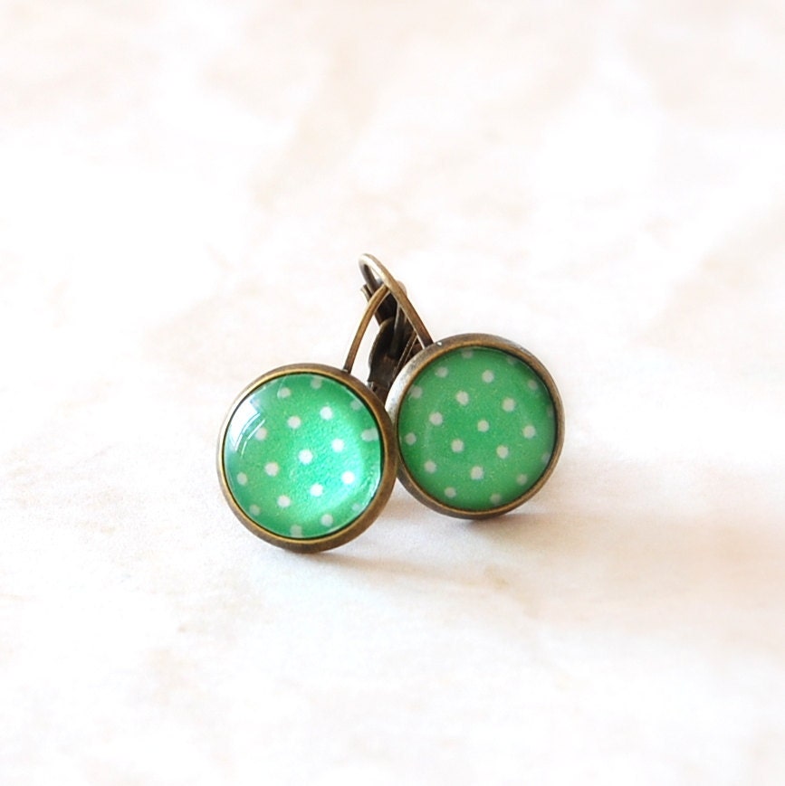 Green Polka Dot Earrings. Antique Brass, Round Glass Dome.