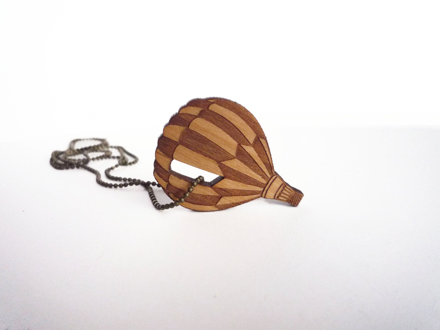 Air Balloon Necklace