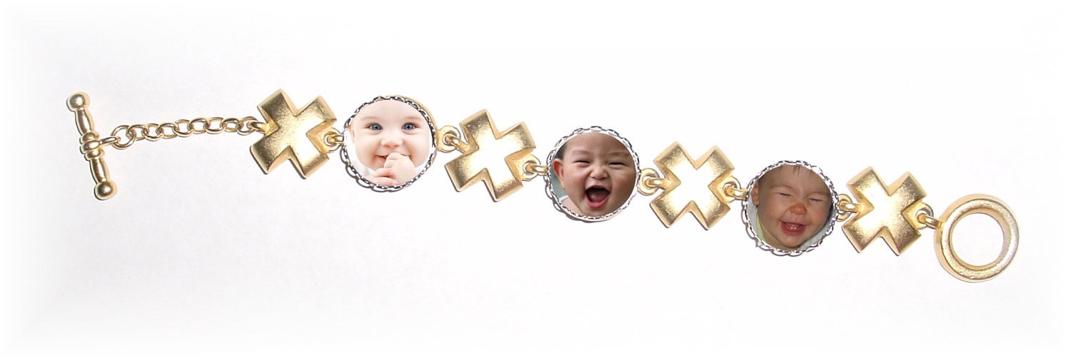 Kisses & Hugs XXXOOO Gold Tone Metal Memorial Photo Bracelet - FREE SHIPPING