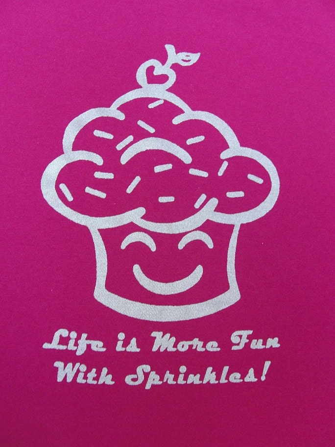 Small T-shirt  - Pink Happy Cupcake