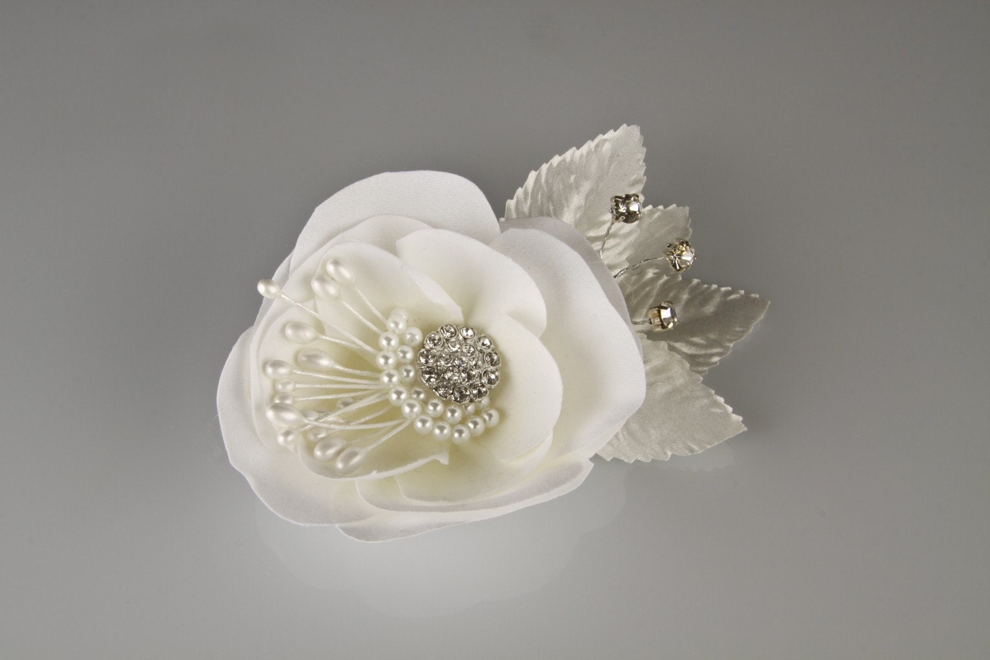 Carolina ( Silk flower hair comb)