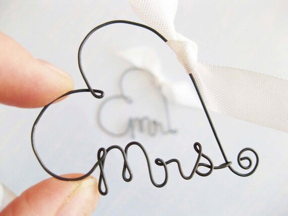 Table Setting Mr. and Mrs. Wine Glass Charm Set, Custom Wedding Decor Mr and Mrs Wine Glass Charms - Custom, Rustic Wire Wine Glass Charms