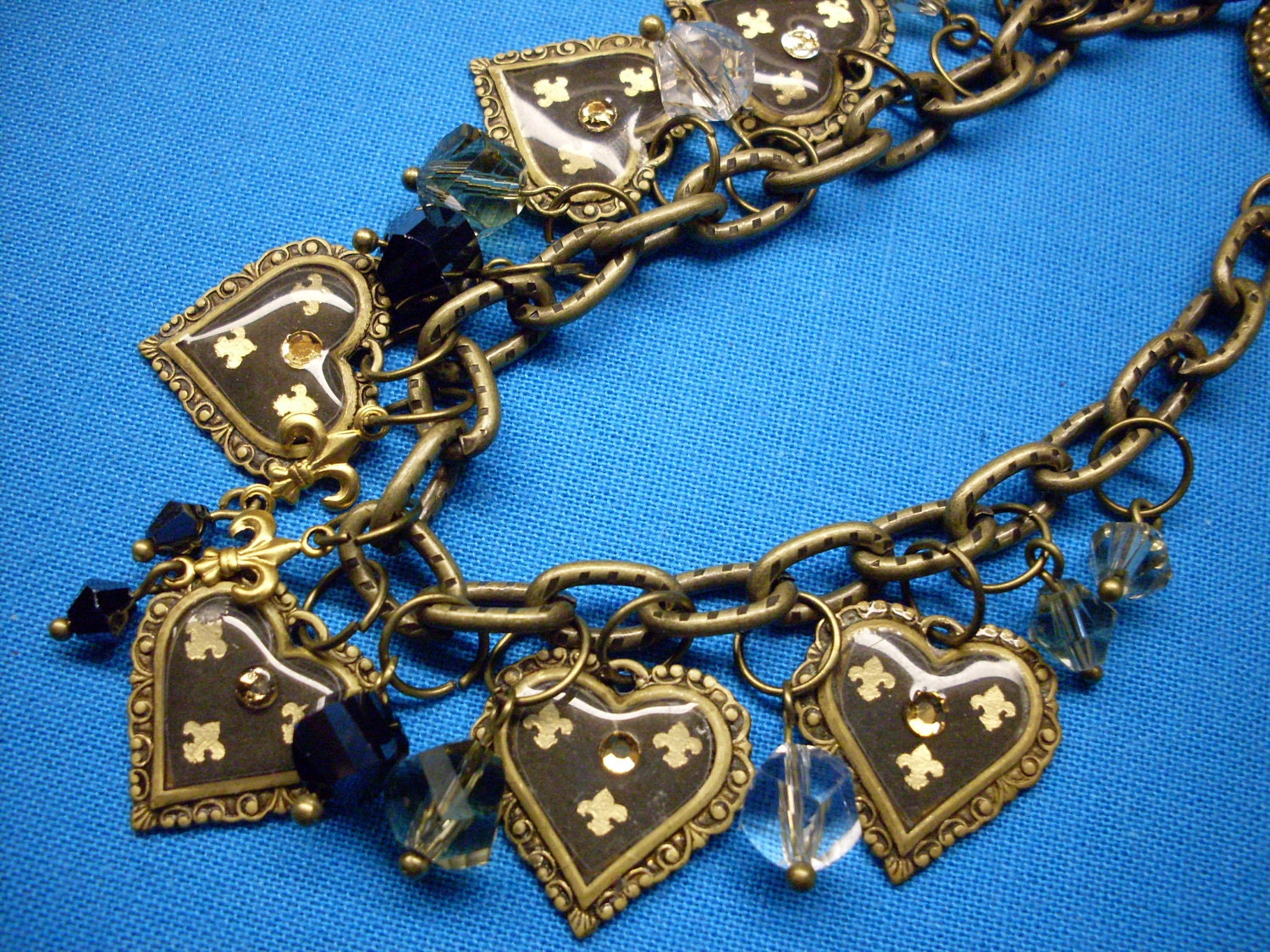 SALE, FREE SHIP, Spring, Summer, Filigree, Boho, Victorian, Retro, Crystal, Black, Antique Brass, Fleur de Lis, Heart, Charm Bracelet