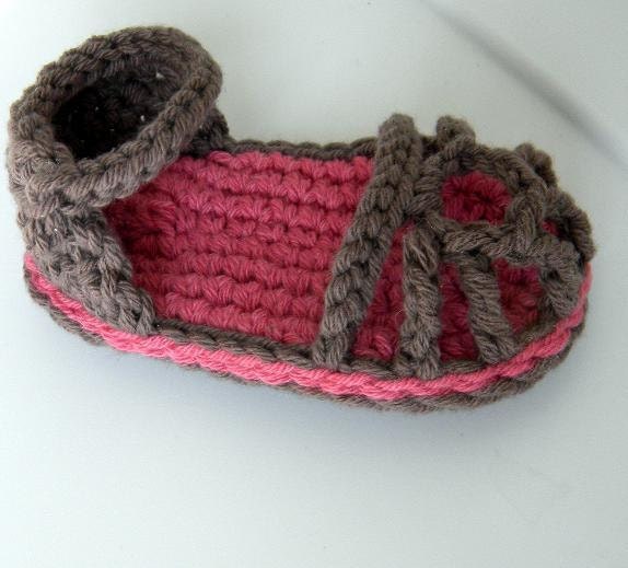 Baby Summer Sandals Pattern(4 sizes:0-12 months)-Permission to sell finished items.