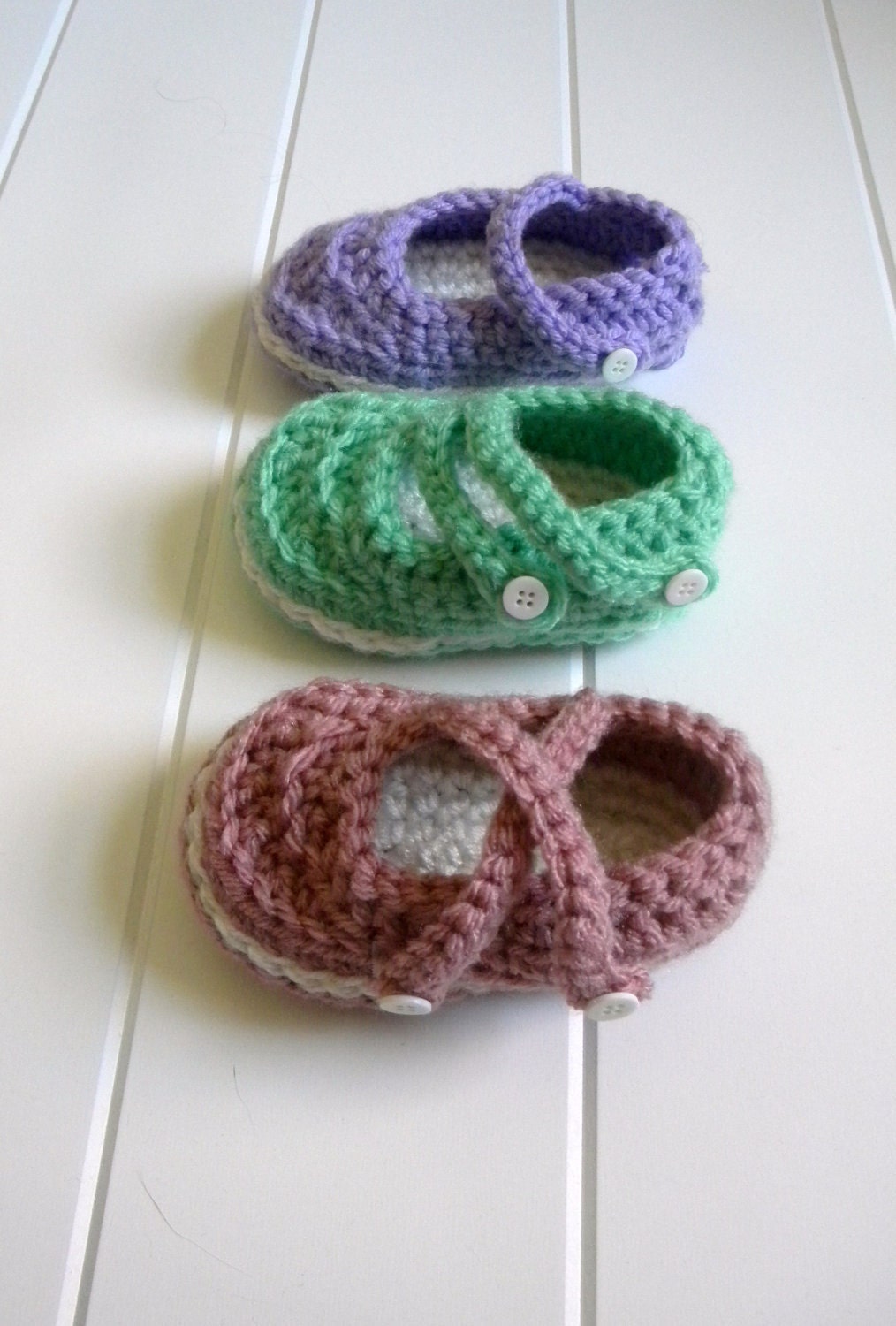 Mary Jane Booties Crochet Patter(includes 3 variations for straps, 4 sizes:0-12 months)Permission to sell finished items.