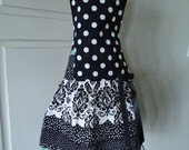 4RetroSisters "Ellie Style"  Womens Retro Apron - White & Black Damask/ Sea Green Trim