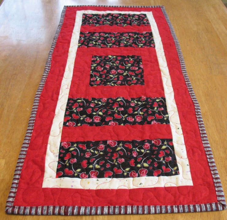 Quilted Valentine Table Runner