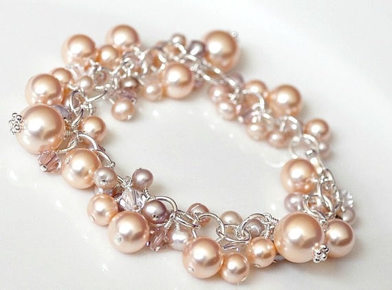 Peach Pearl Bracelet. Bridesmaids Bracelet, Chunky Pearl Bracelet. Freshwater Pearl Crystal Jewelry for the Beach Wedding