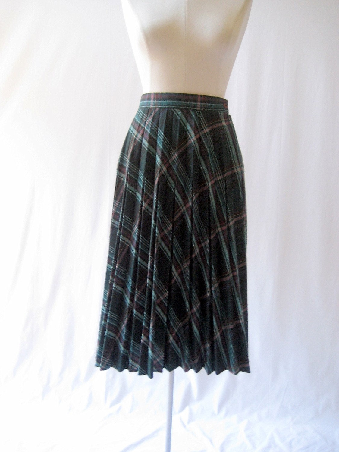 vintage accordion pleated plaid skirt