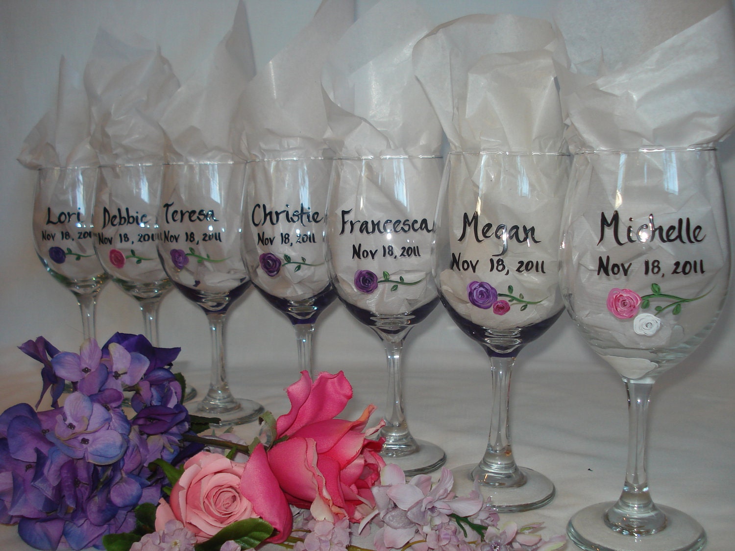 Hand Painted Personalized Bridal Party Dress Wine Glass Set - GIFT WRAPPING AVAILABLE