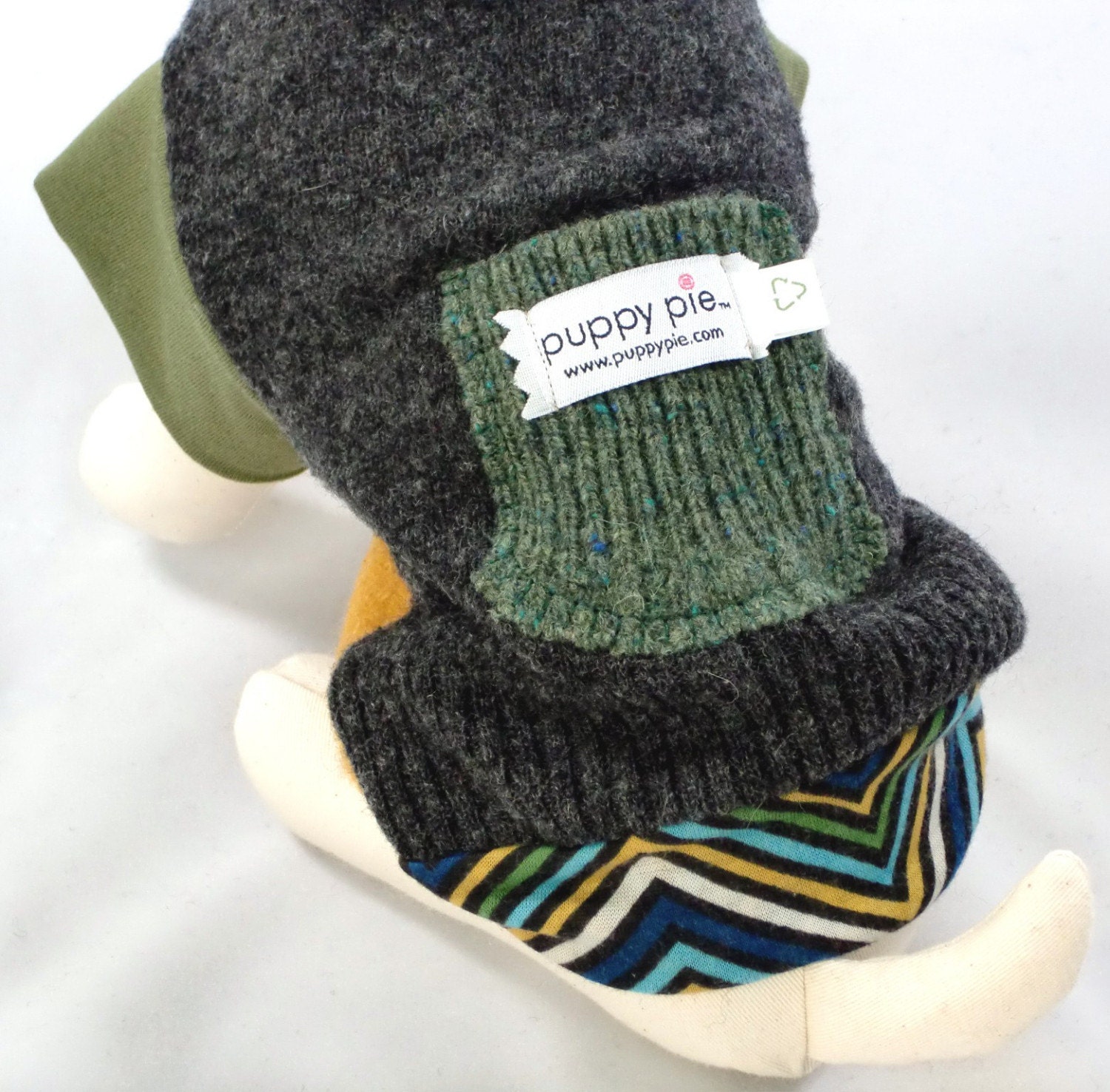 Eco recycled wool dog sweater in gray with pocket size 0