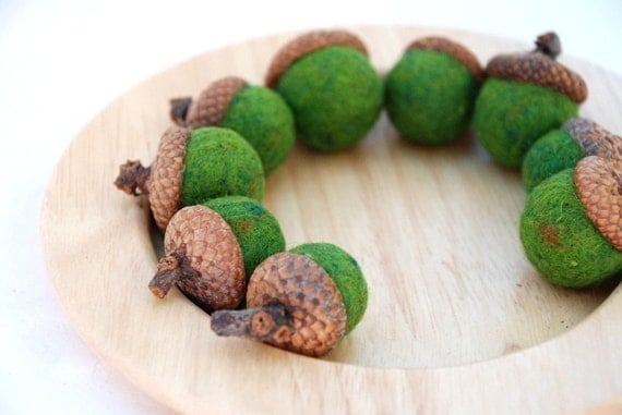 Needle Felted Wool Acorns - 9 Mossy Green