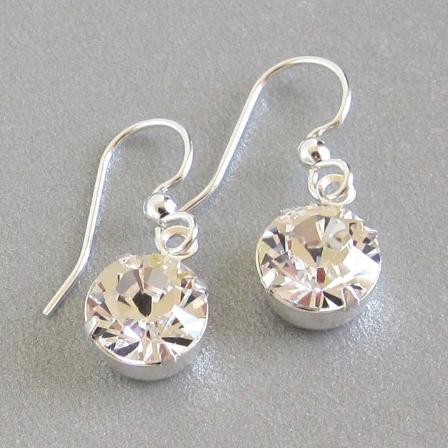 Simple rhinestone drop earrings