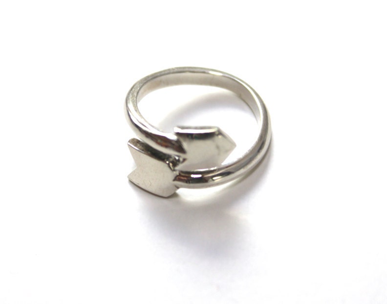 Arrow Wrap ring in sterling silver