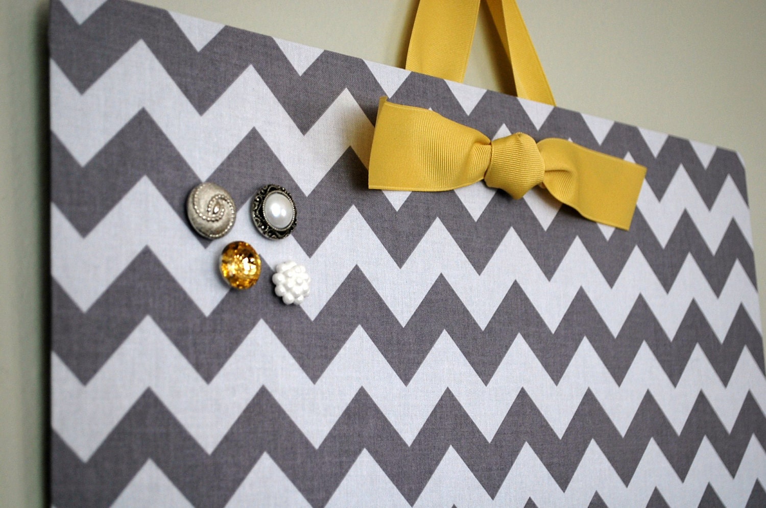 Fabric Covered Magnet Board (18" x 12") Grey Chevron