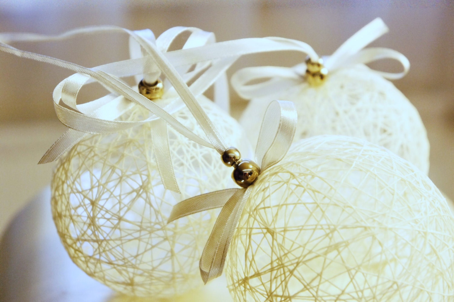 linen thread Christmas ornaments ''Snow Balls'' set of 3 - liradesigne