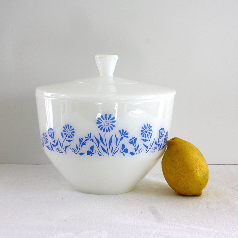 Federal Glass Vintage Covered Casserole Dish with Blue Flowers.