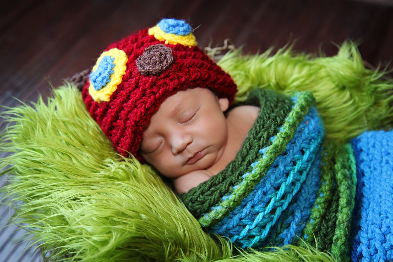 Crochet Newborn The Very Hungry Little Caterpillar Cocoon Pod & Beanie Hat Set