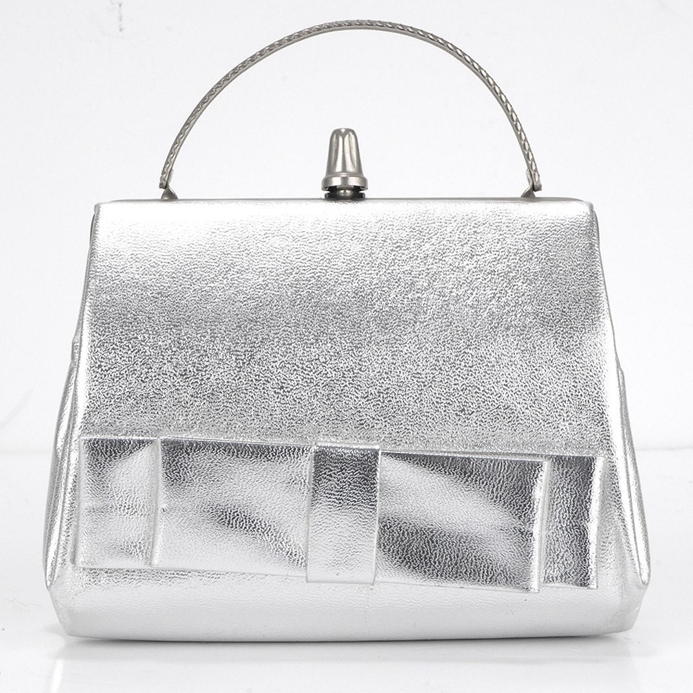 Vintage 1960s DEBUTANTE Silver Bow Box Purse