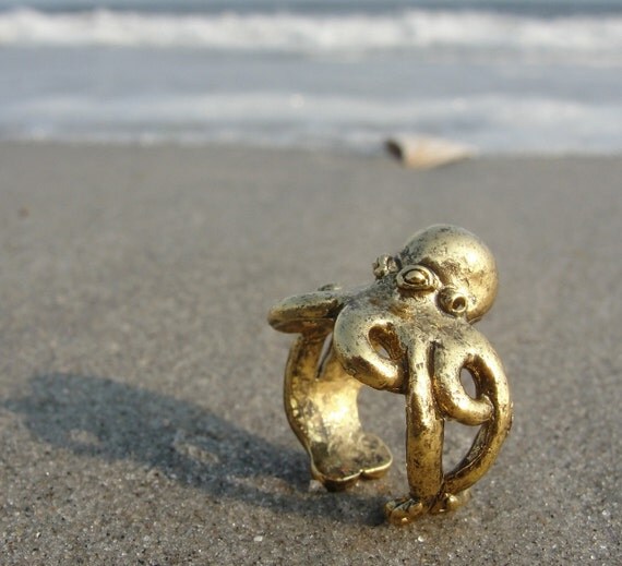 Gold octopus ring sizes 4 to 7 self adjustable