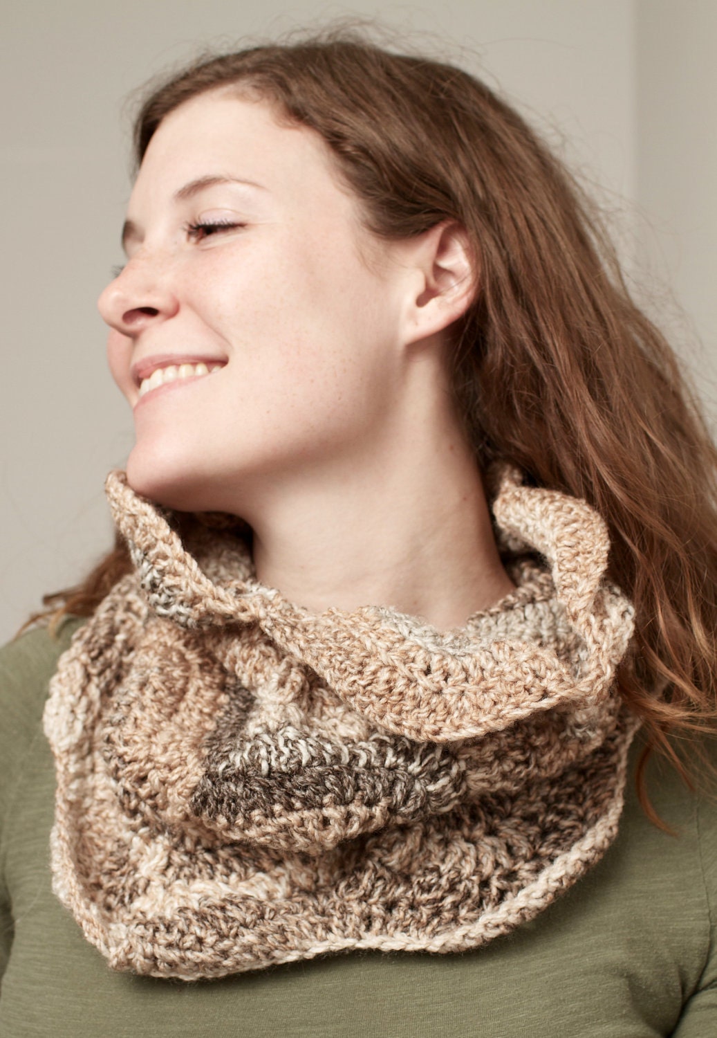 Wavy Cowl