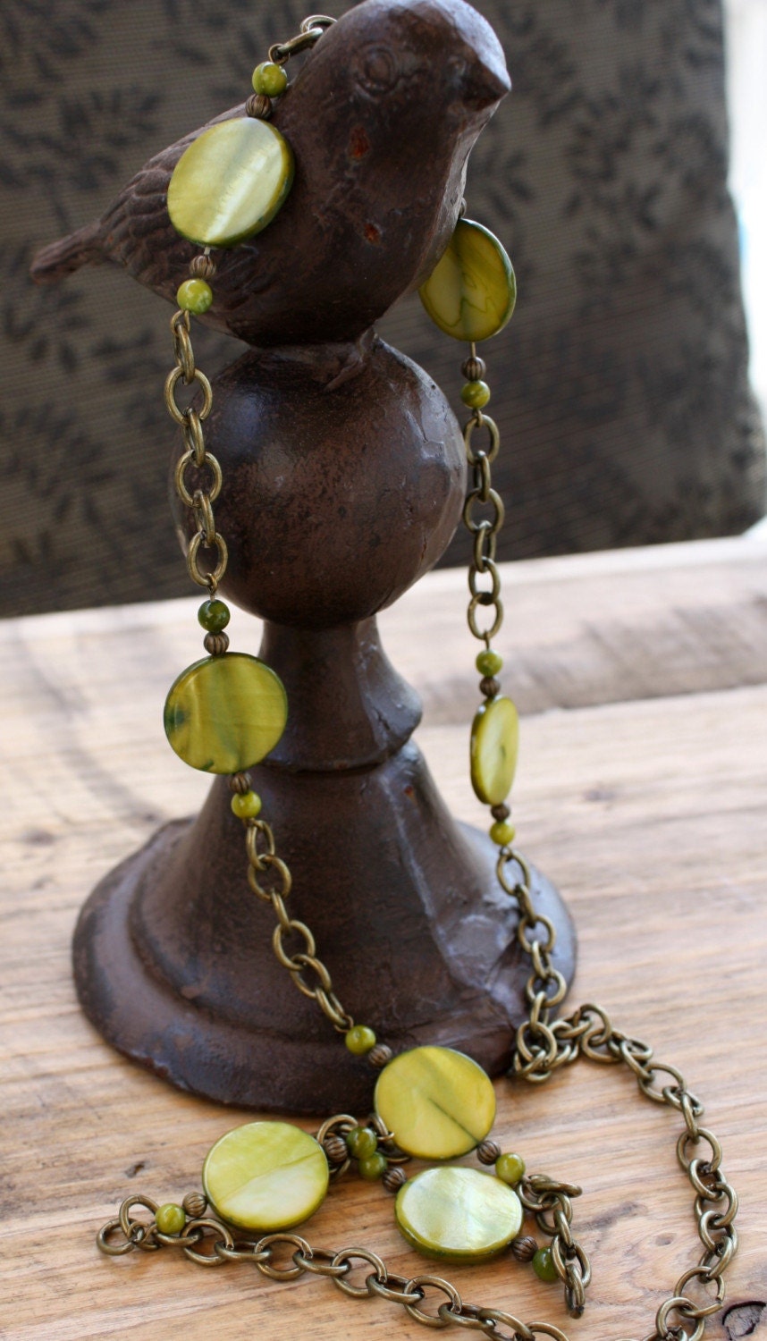 Green  Bead  And Antique  Brass Metal Chain Link  Necklace