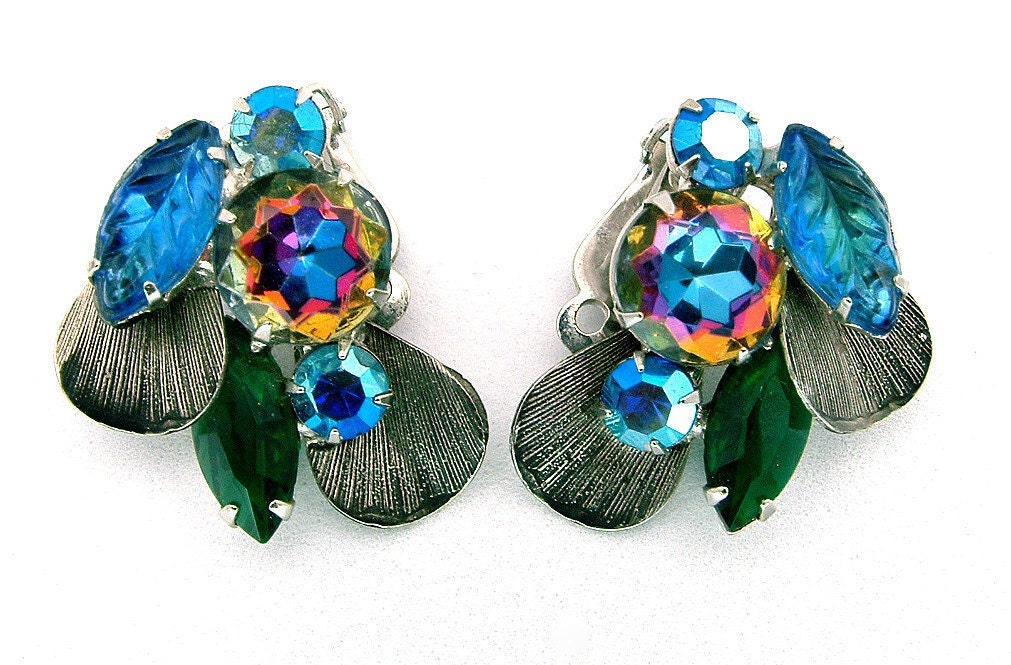 Vintage Juliana Watermelon  Brooch Earrings Set With Scalloped Leaves & Carved Navettes