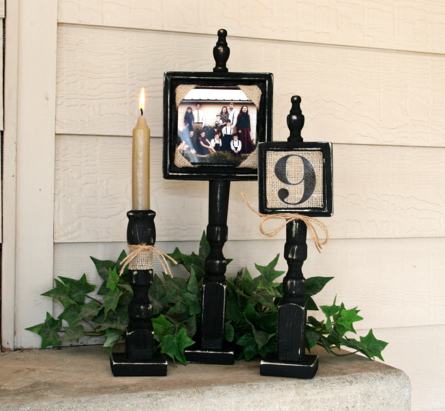 Monogram Frame Set in Black
