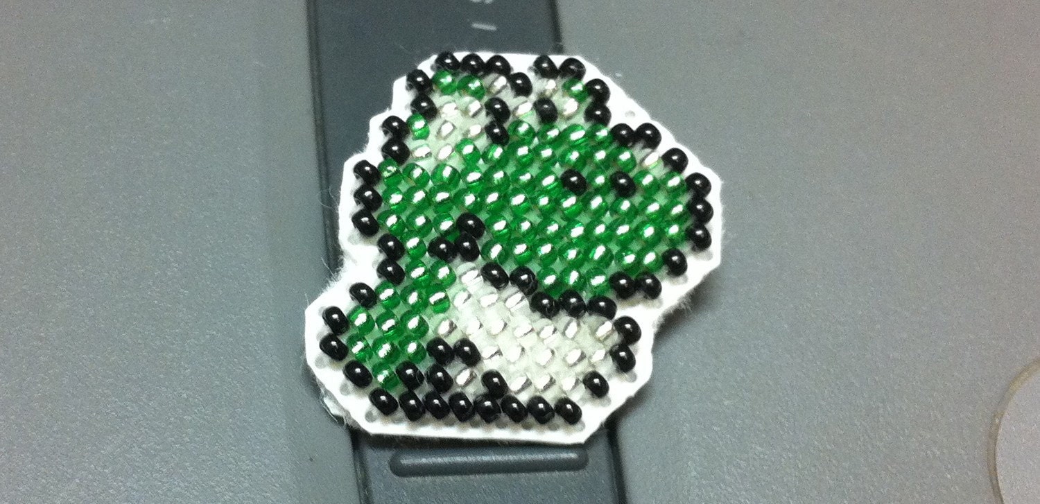 Beaded Baby Yoshi Pin, Super Mario Bros