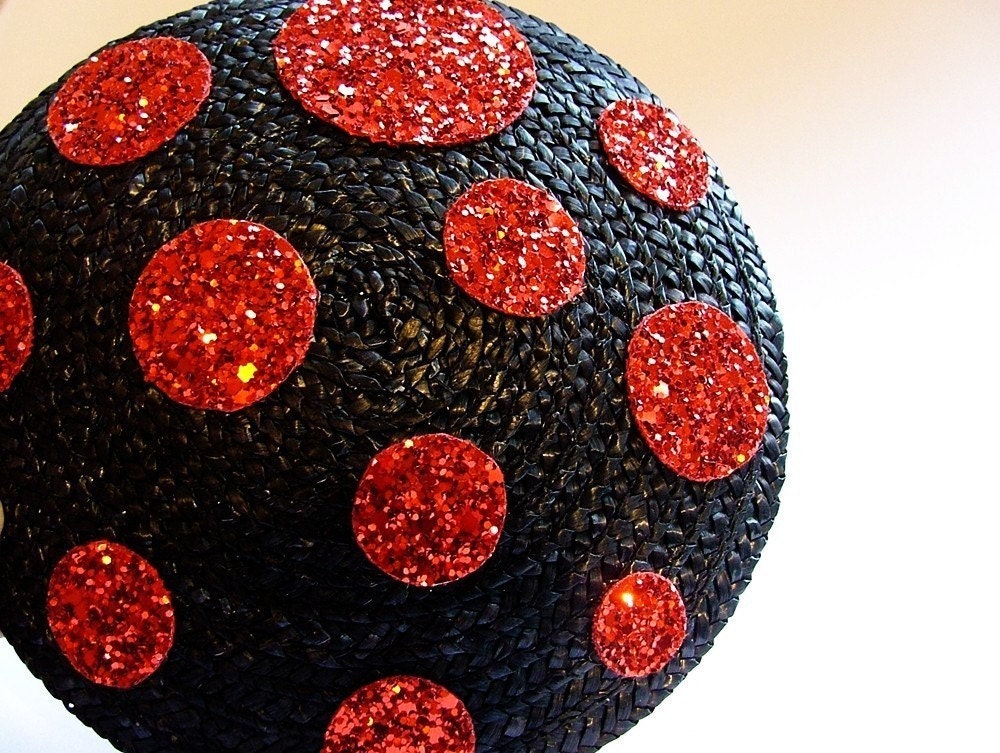 Glitter Spots Fascinator, Black with Red Glitter Spots in Straw
