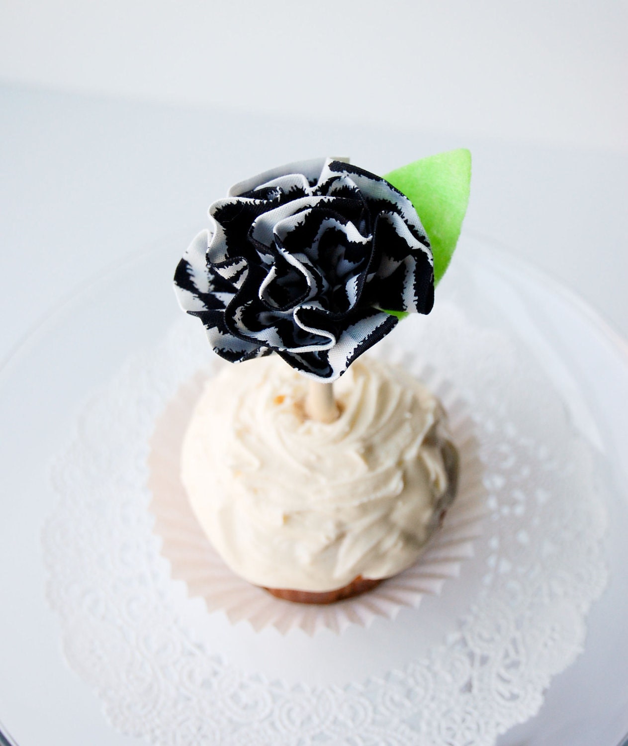 fabric flower cupcake topper. girlie party. set of 6. black, hot pink, and zebra print. Spring