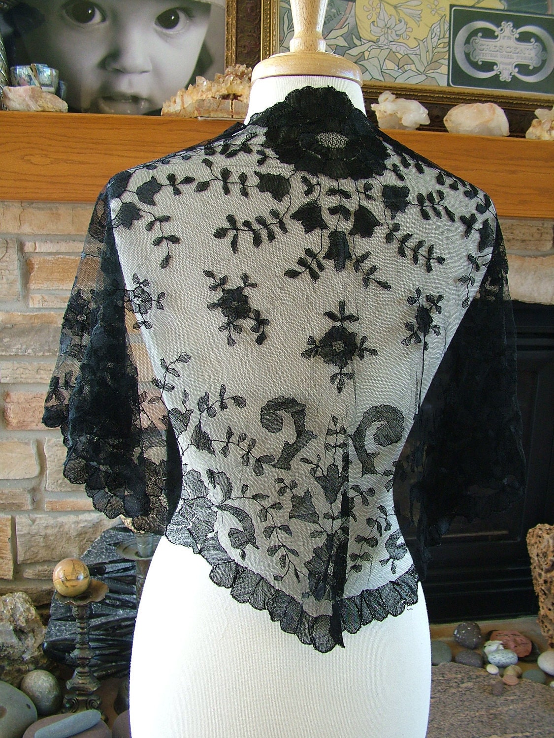 Vintage blacklace chapel veil shawl cape scarf delicate floral wrap bolero gorgeous stole