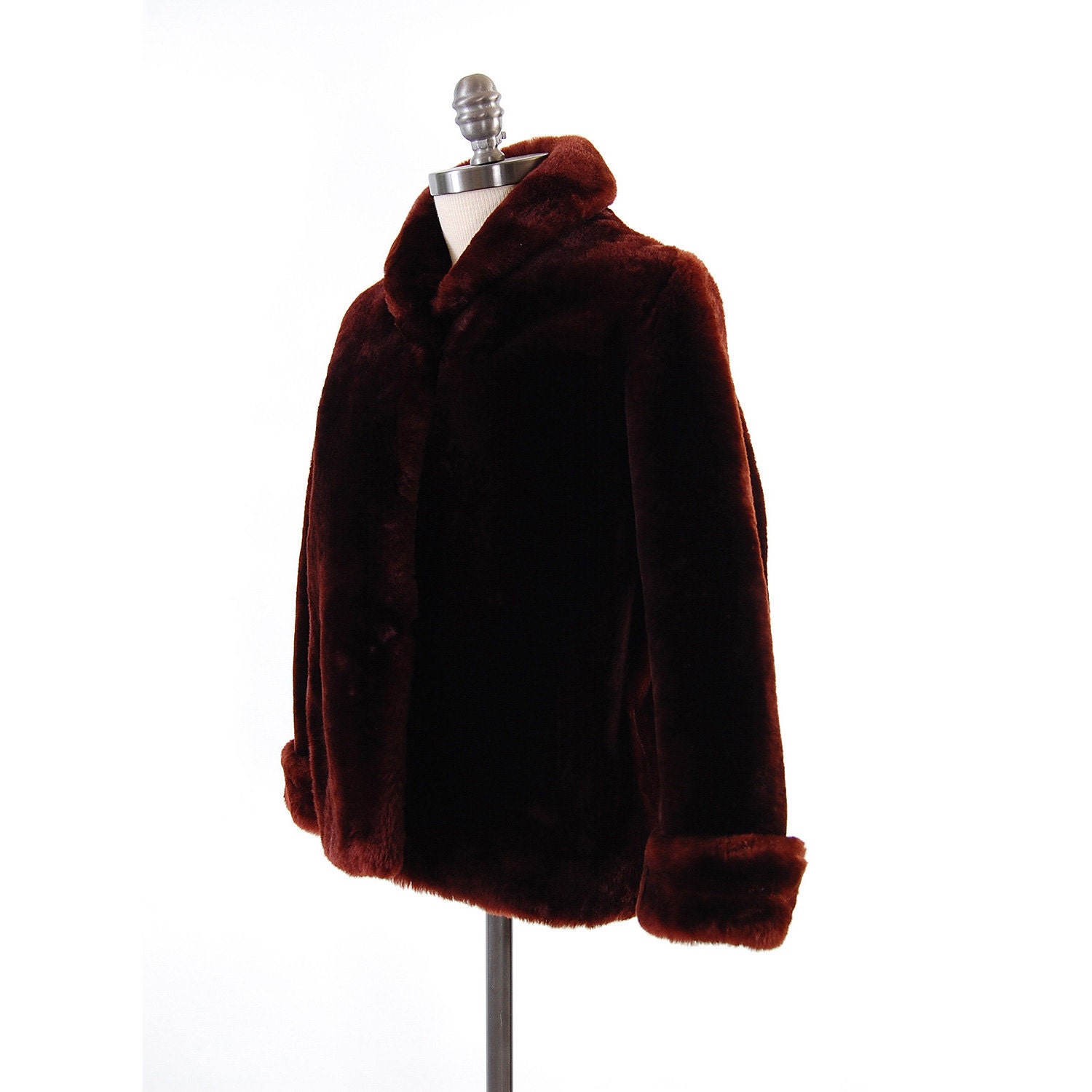 Vintage 40s 50s mahogany MOUTON FUR coat / Short chubby style