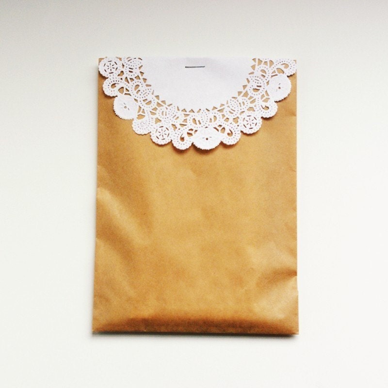 Kraft Bags and Doilies - Set of 10