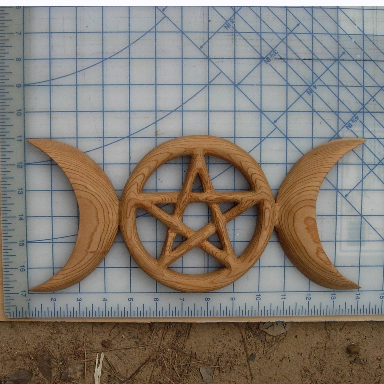 Triple Moon Pentacle - Celtic Goddess Symbol and Holistic Relationship