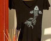 Bali Koi Black V Neck Tee