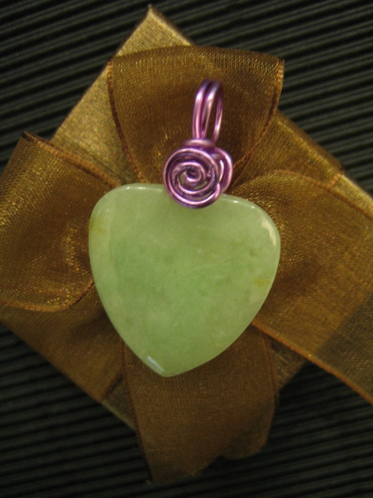 WARM MY HEART ... Natural Jade ... Aluminum wire wrapped Pendant