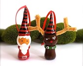 Santa Claus and Rudolph Reindeer Wooden Christmas Tree Ornament Set of 2 Pendants Wood Kokeshi Doll Whimsical Decoration Home Decor Cute