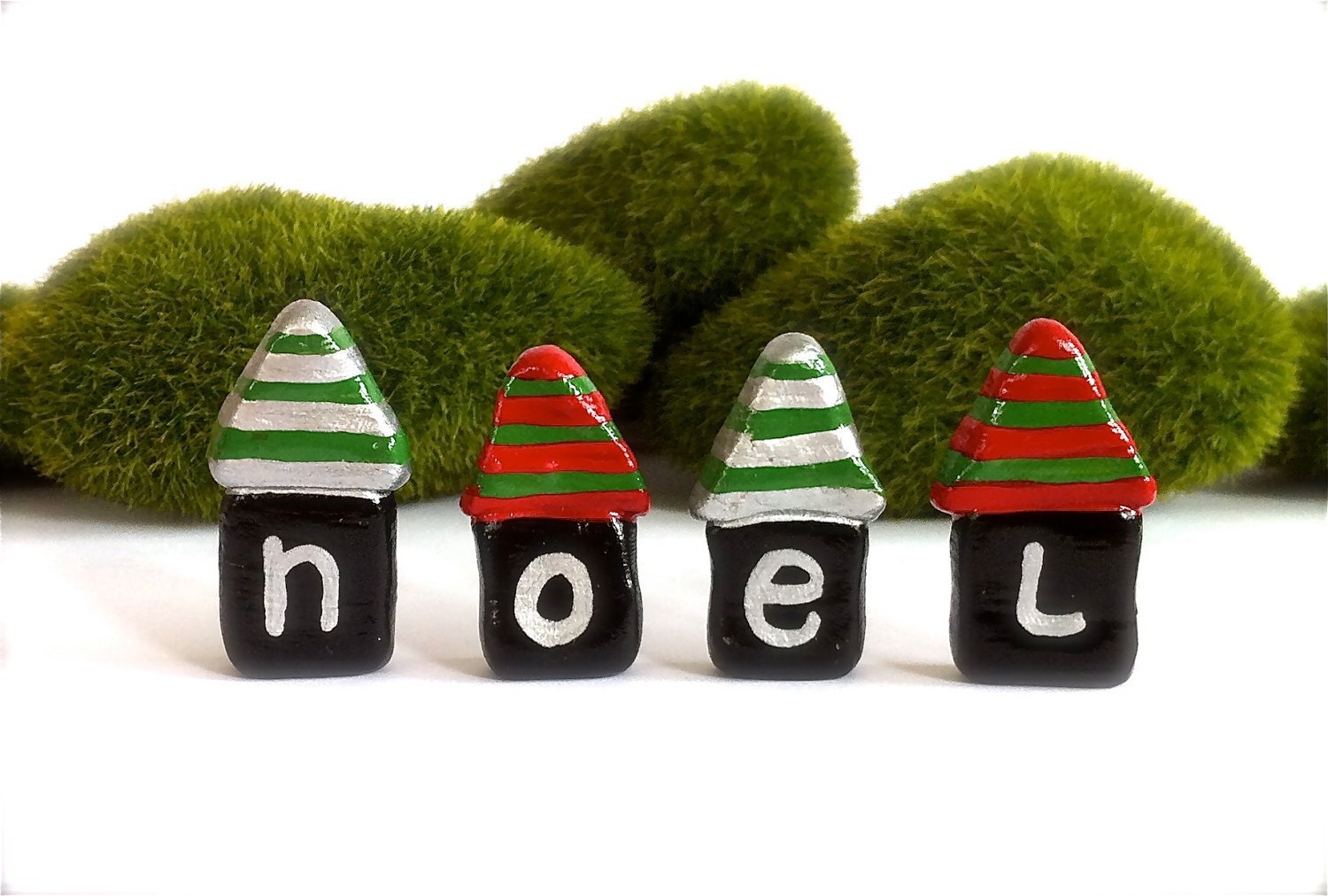 Miniature Christmas Noel Clay Houses Set of 4 Mini Houses Candy Cane Stripes Miniature House Christmas Holidays Ornament Decoration