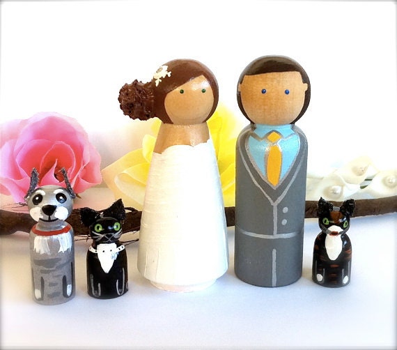 Custom Wedding Cake Topper with 3 Pets Family of 5 Wood Peg Dolls Wooden Peggies Peg People Bridal Personalized Keepsake Cute Painted Art