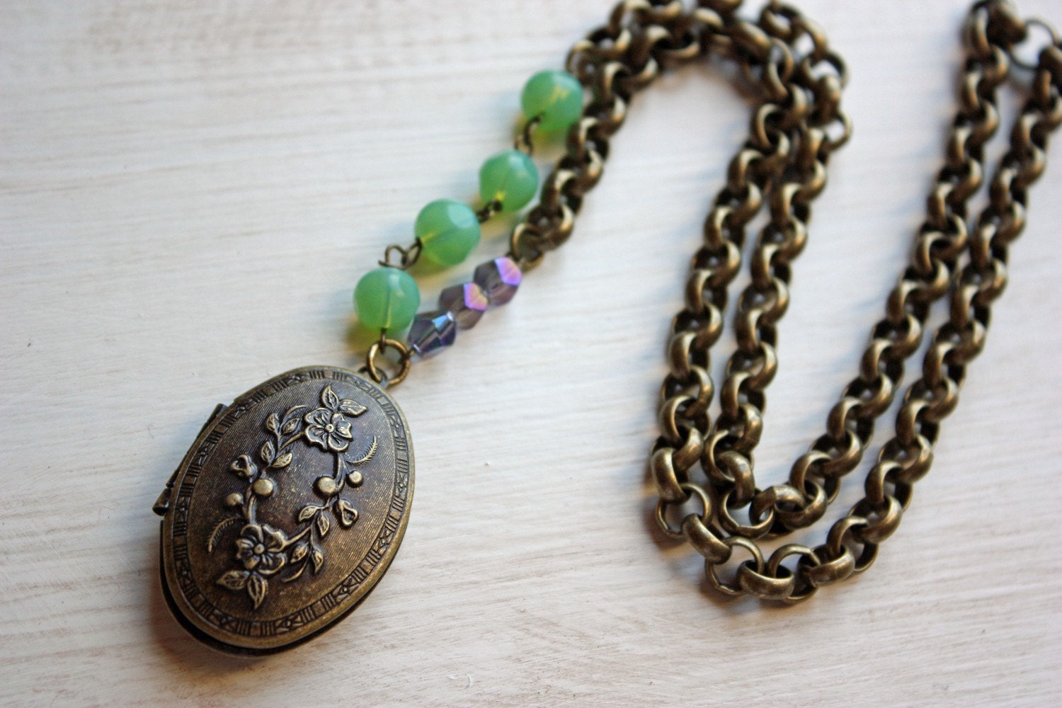 Locket -- Vintage Inspired -- The Violet