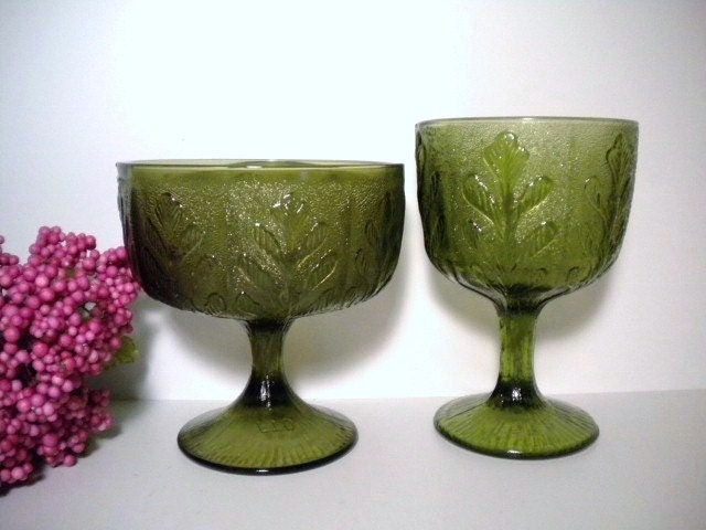Vintage 70s FTD Avocado Glass Pedestal Vase Planter Compote Goblet Fern Leaf/Oak Leaf Pattern Set of 2