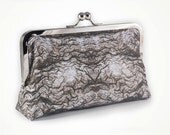 Clutch with weathered wood grain