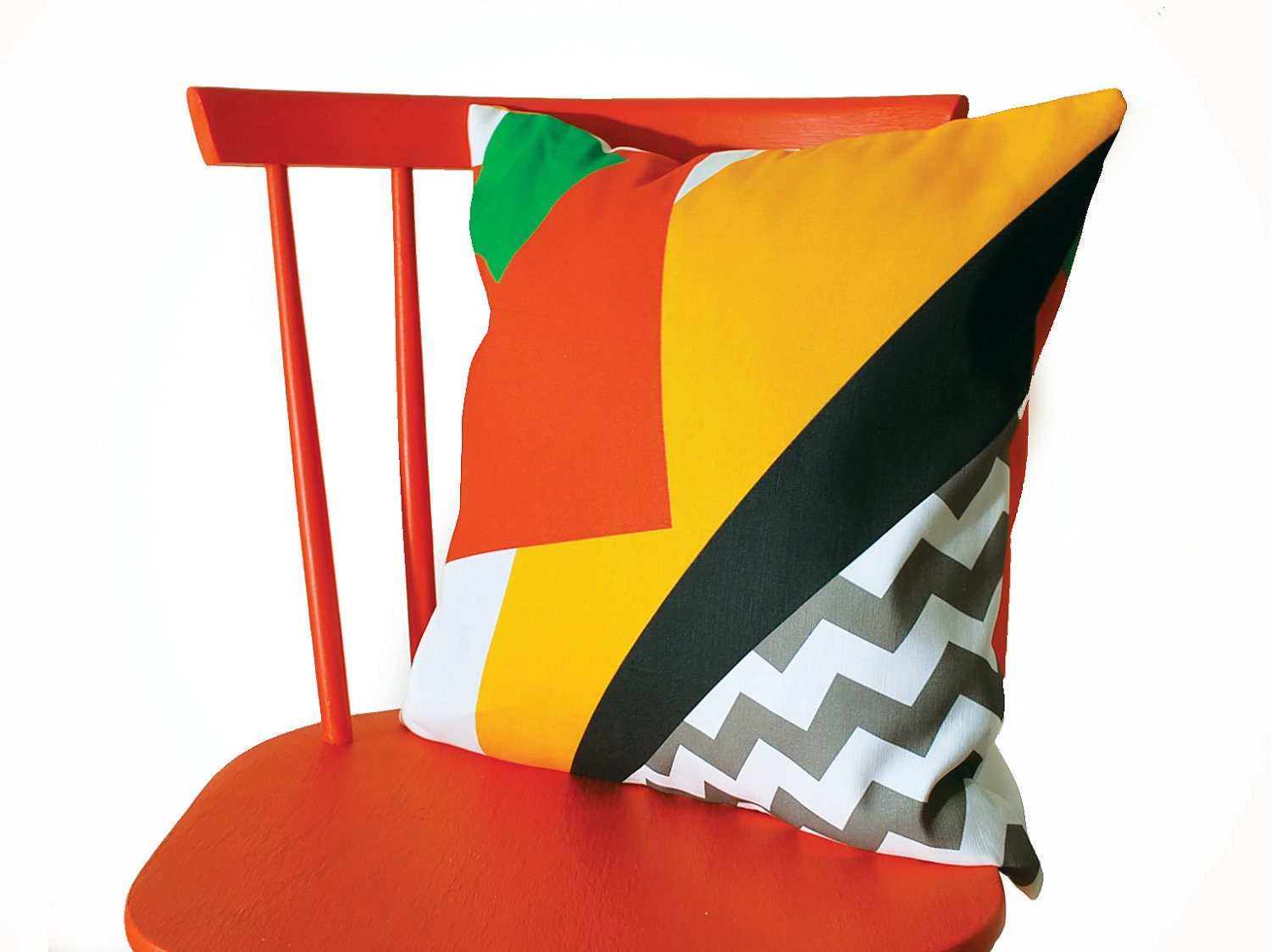 Geometric cushion with chevron