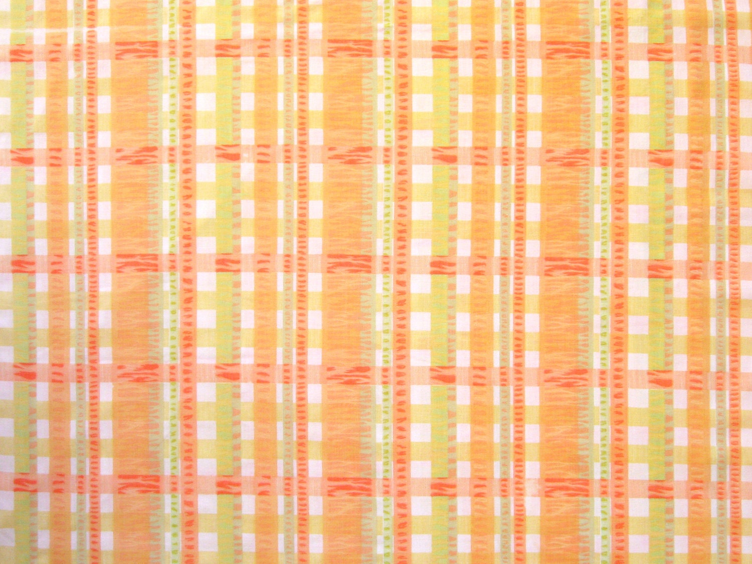 Peach Plaid Vintage Sheet - Fat Quarter (PO001)