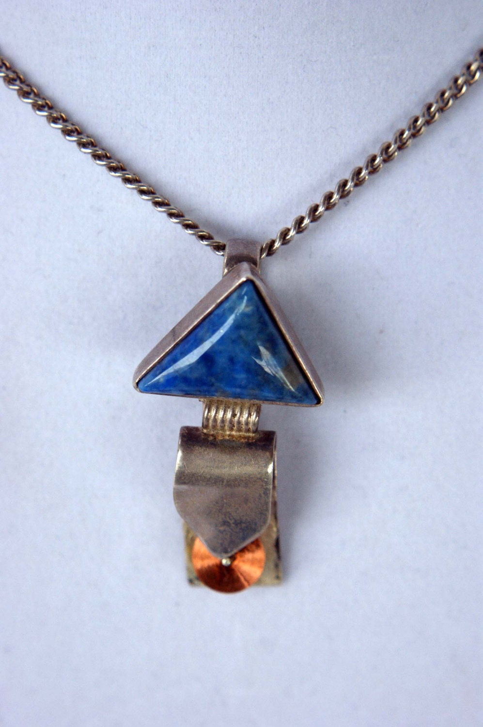 Sterling silver and lapis lazuli necklace