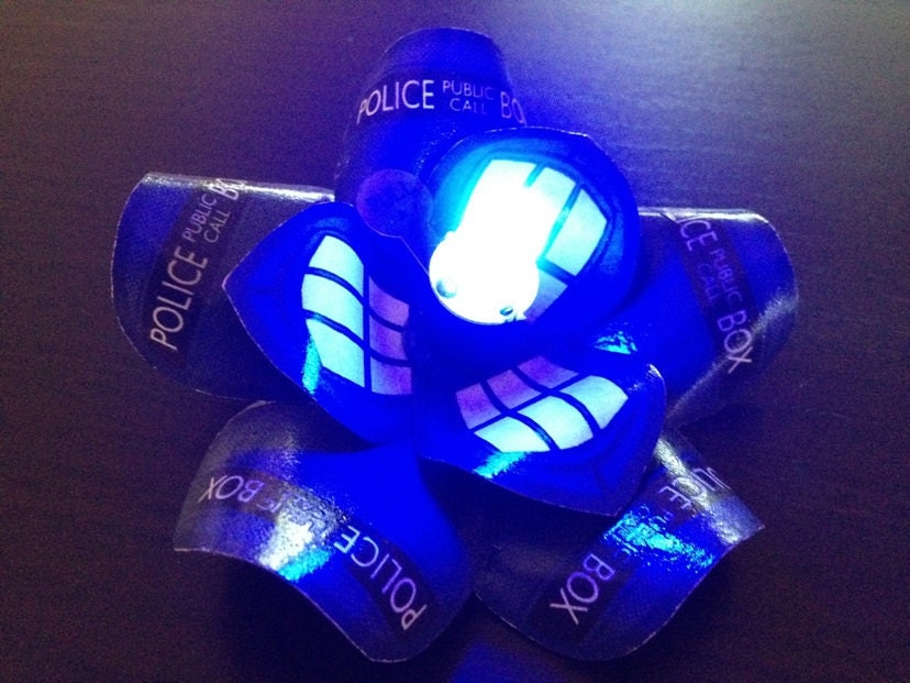 TARDIS Doctor Who Inspired Blue LED Glow Lights Flower  Boutonniere Lapel Pin Accessory