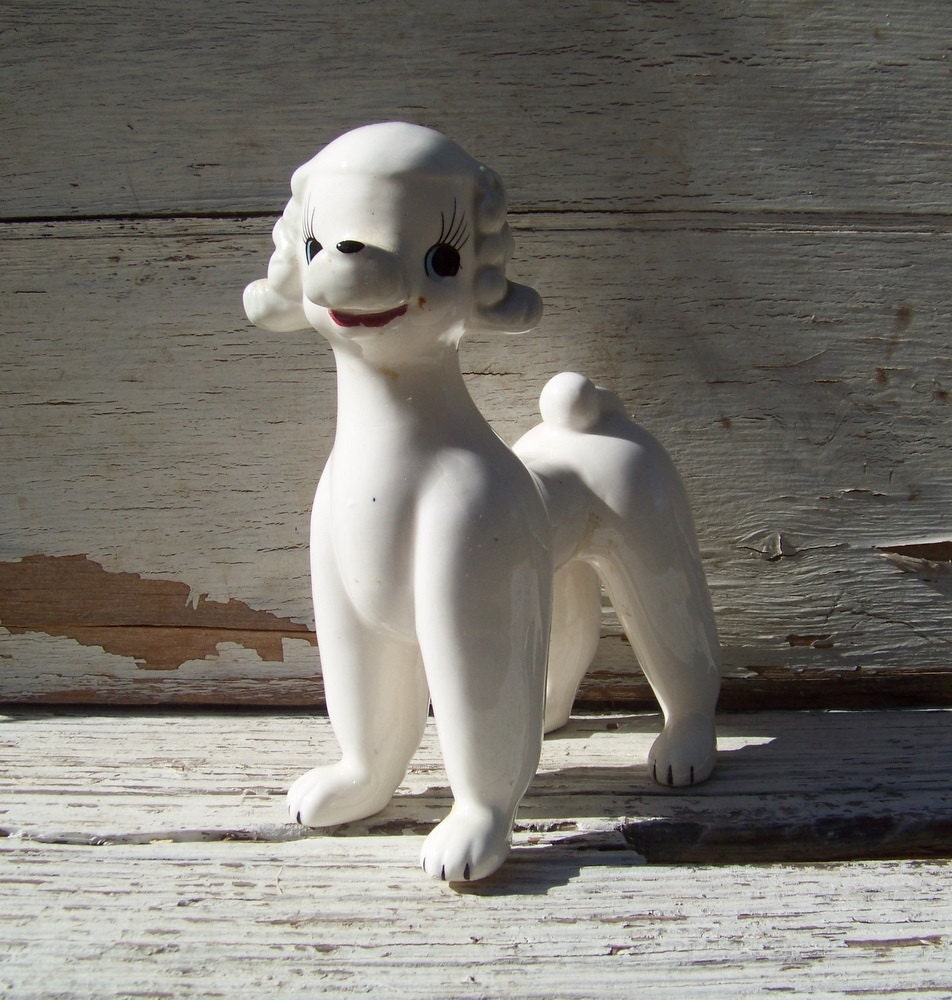 Vintage Sonsco porcelain poodle figurine, statue, white, hand painted details, 1950s, Japan, dog, puppy